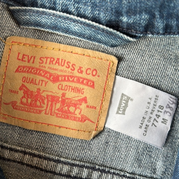 Vintage Levi’s | Denim Jean Jacket - Picture 10 of 10